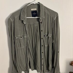 American Eagle Outfitters Boyfriend Fit Button up